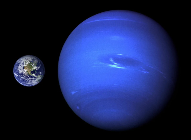 Сравнение планет Нептун и Земля